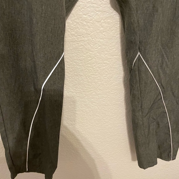 Jaanuu Charge Cargo Drawcord Scrub Bottoms - Picture 4 of 5